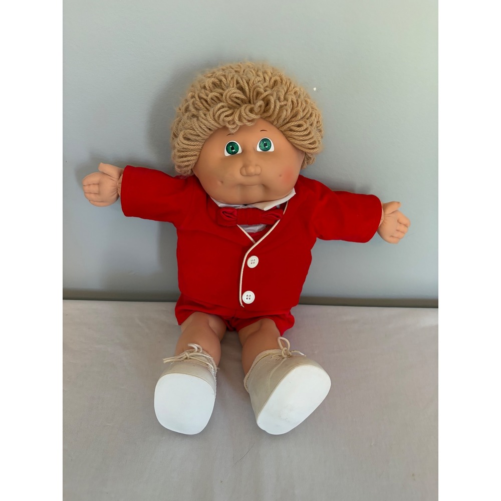 Vintage Coleco Cabbage Patch Kids Doll Red Velour Suit Blonde Hair Green Eyes